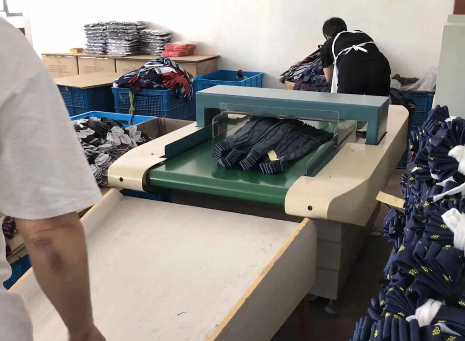 necktie needle checking necktie needle checking